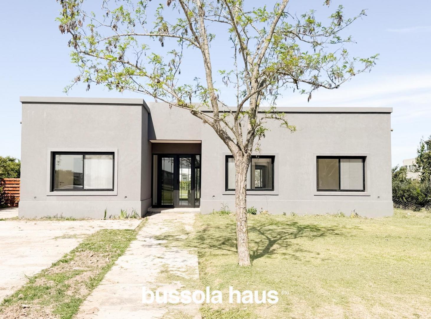 Foto de Casa en venta en el Canton Islas con 3 dormitorios A LA LAGUNA, imagen 1