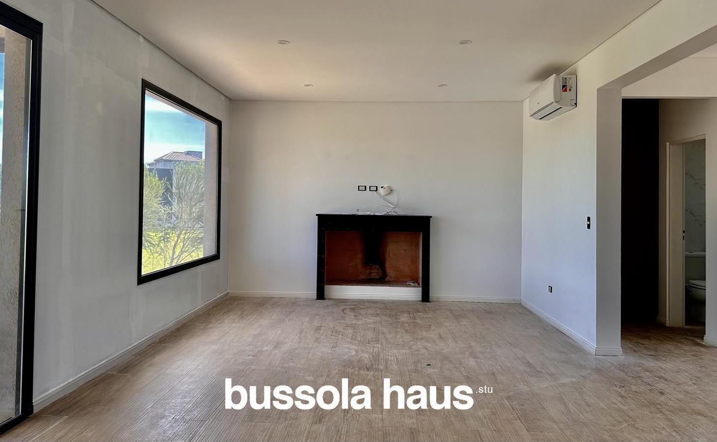 Foto de Casa en alquiler 4 dormitorios en El Canton Golf Escobar, imagen 2