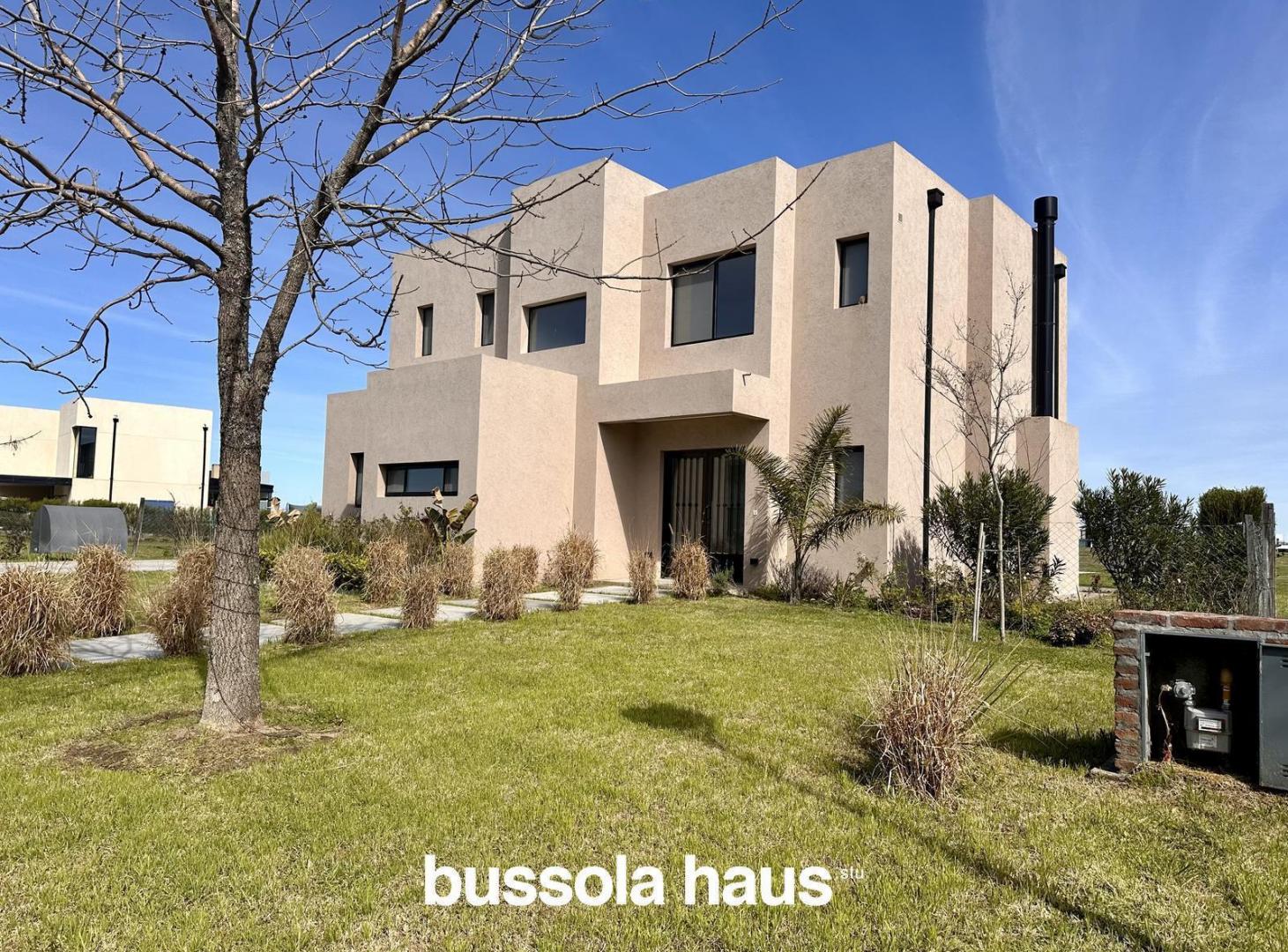Foto de Casa en alquiler 4 dormitorios en El Canton Golf Escobar, imagen 1