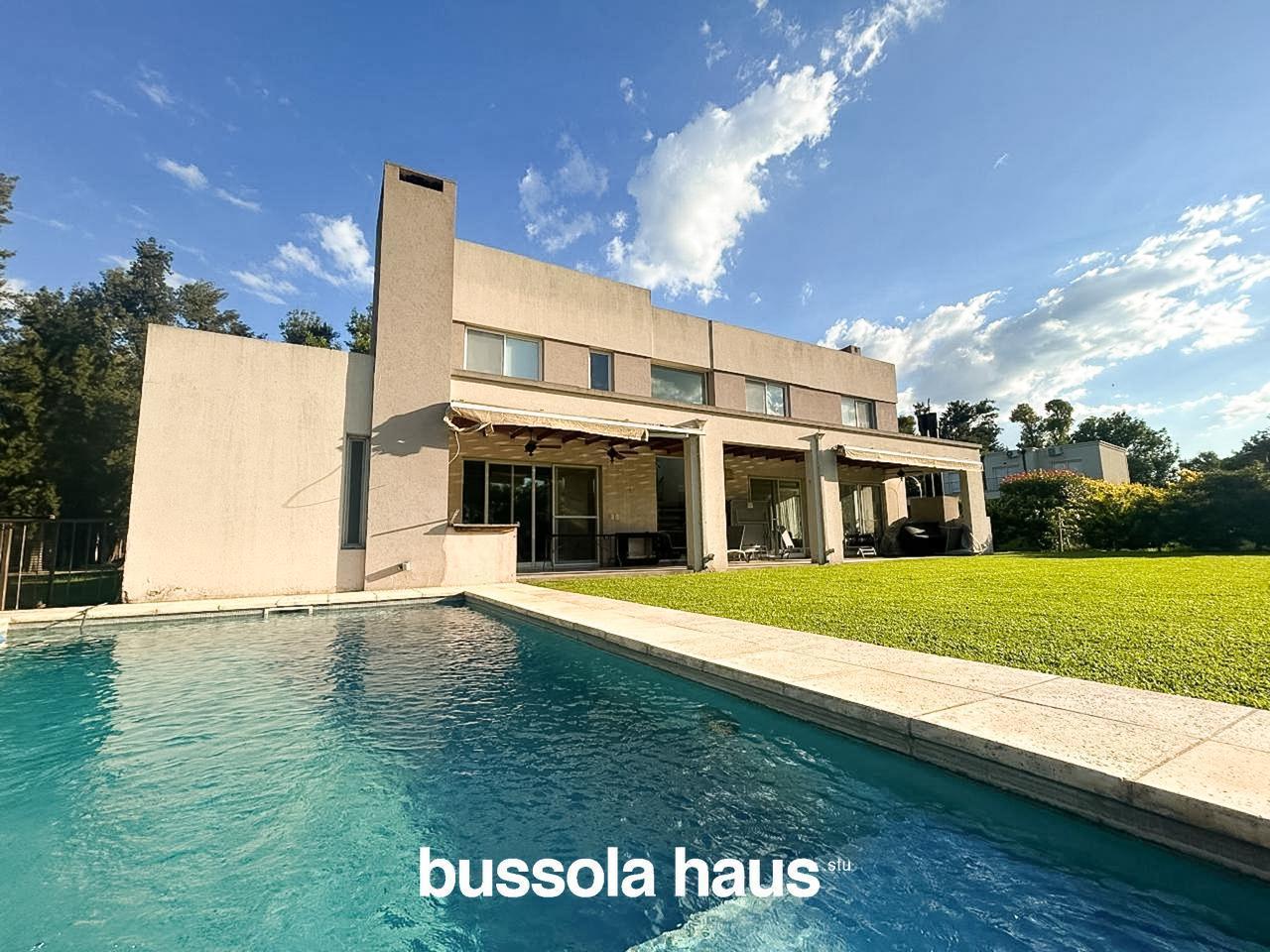 Foto de Casa en venta 3 dormitorios y pileta climatizada en Haras Santa Maria, imagen 1