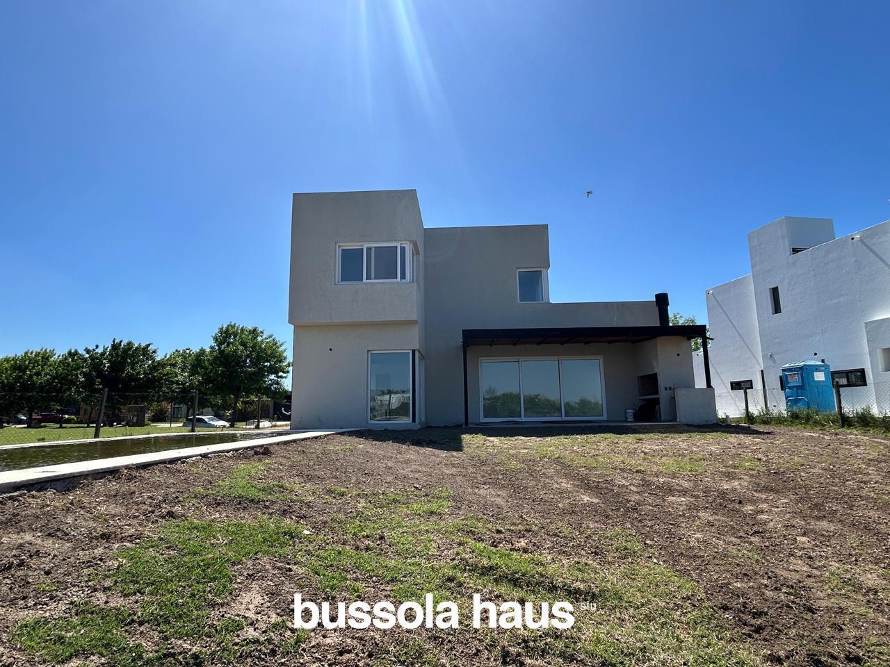 Foto de Casa en venta 3 dormitorios al lago en el Canton Islas Escobar, imagen 5