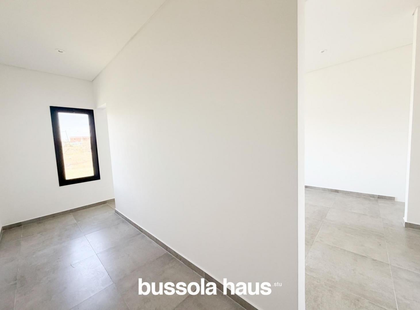 Foto de Casa en venta 3 dormitorios al lago en El Canton Norte Escobar, imagen 4