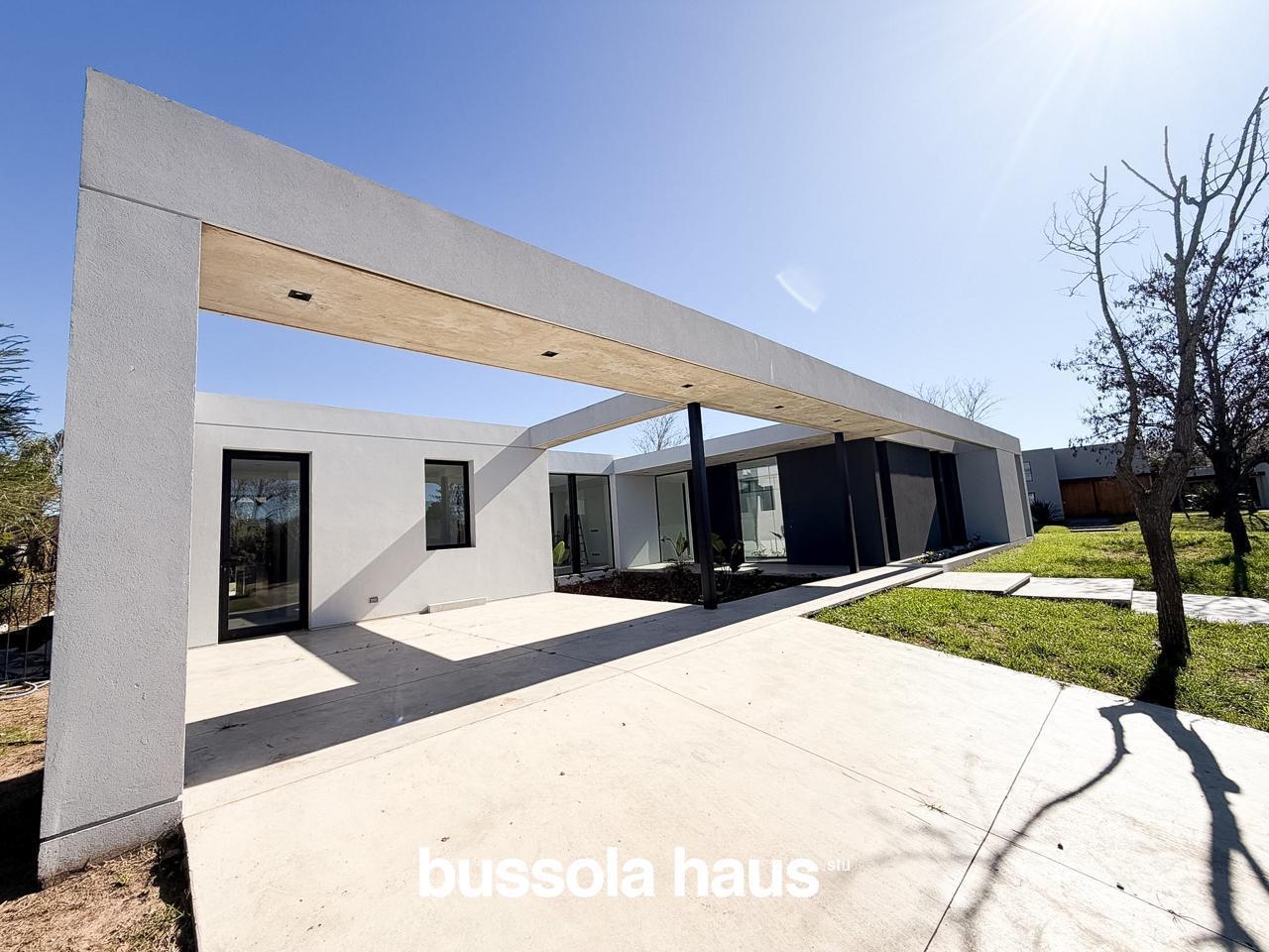 Foto de Casa en venta 3 dormitorios lote interno y pileta en San Matias Escobar, imagen 3