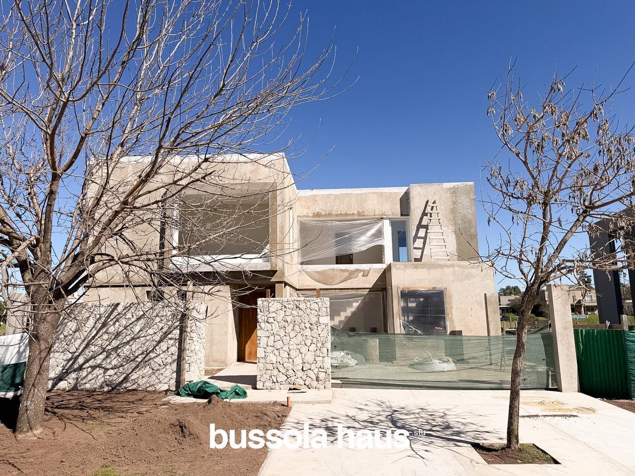 Foto de Casa en venta 4 dormitorios al lago en San Matías Escobar, imagen 1