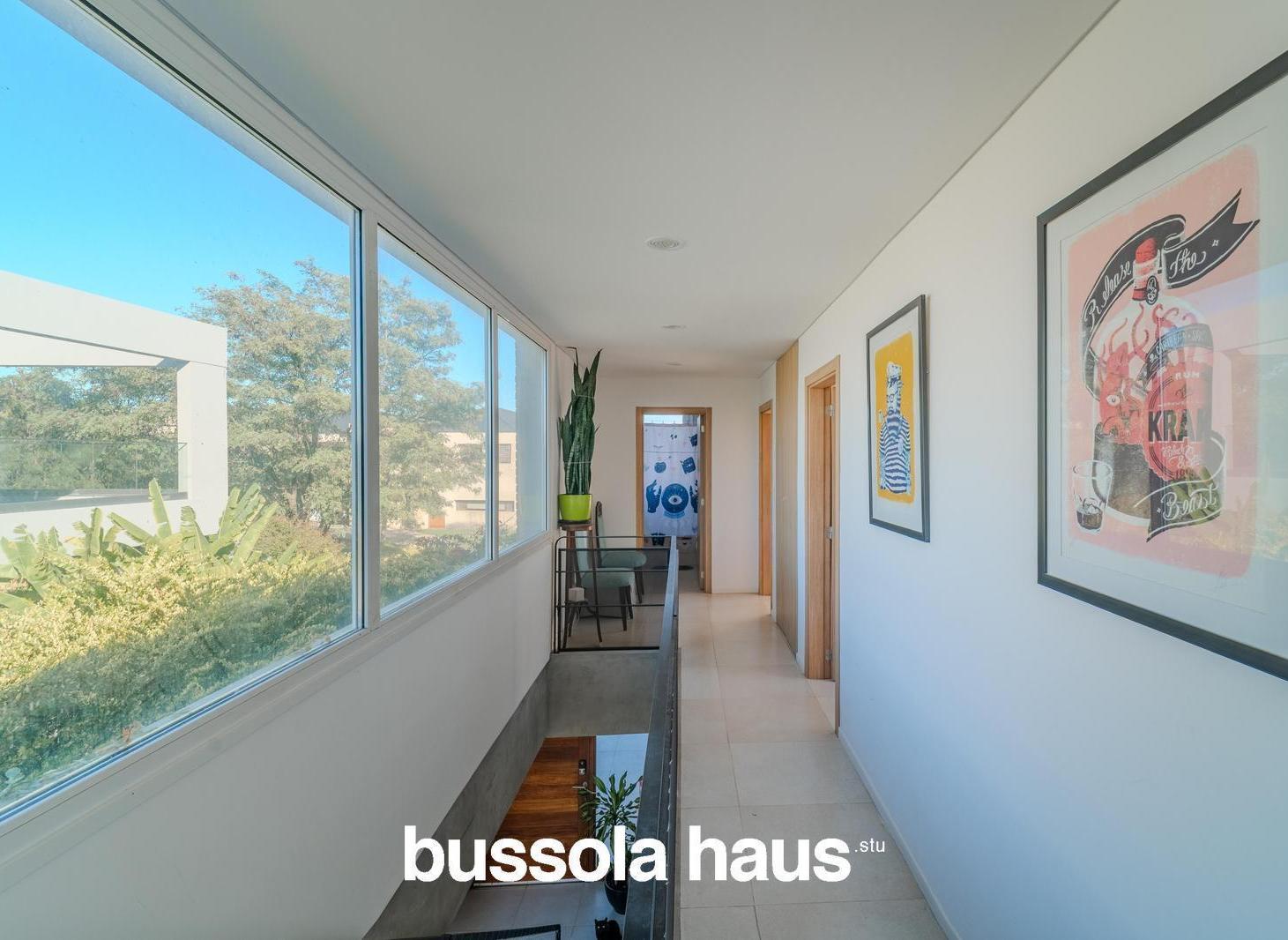 Foto de Casa en venta 4 dormitorios al lago en el Canton Norte Escobar, imagen 4