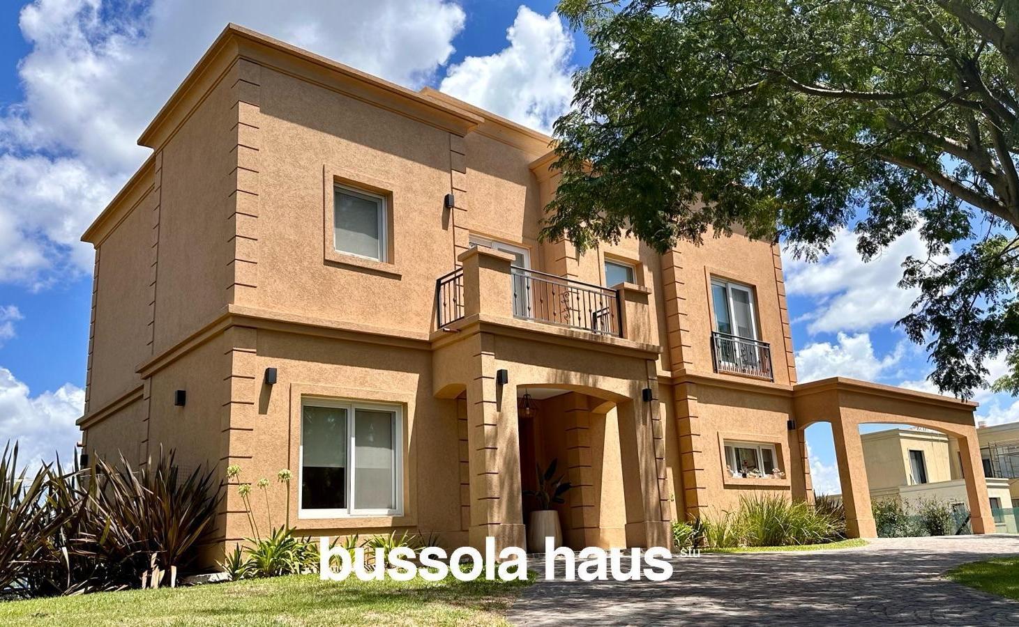 Foto de Casa en venta 4 dormitorios al lago en El Cantón Islas Escobar, imagen 1