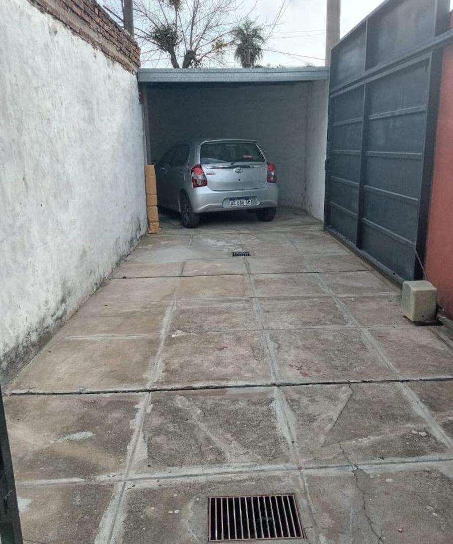 Foto de CASA EN VENTA BARRIO YAPEYÚ, imagen 2