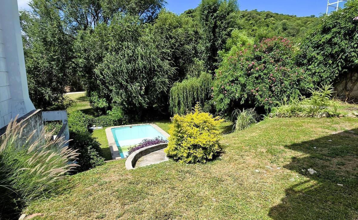 Casa en Venta con Vista Al Lago 1