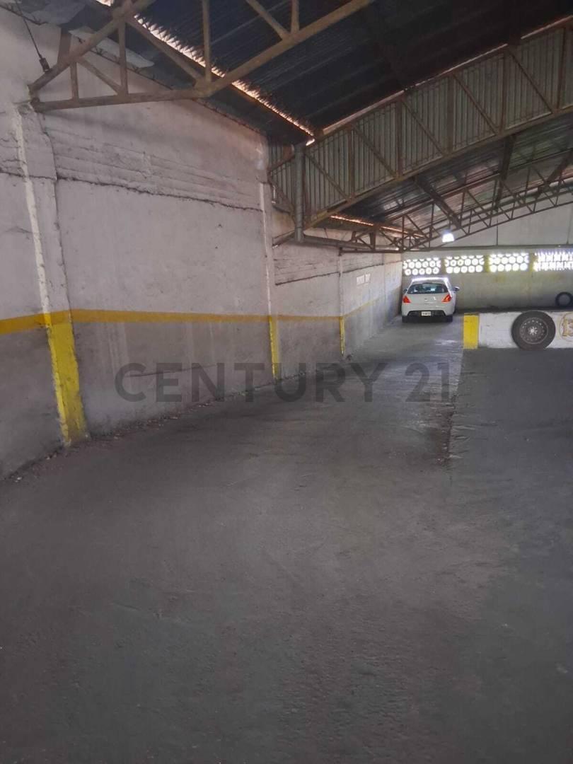 Foto de Cochera en venta en Lanus, imagen 3