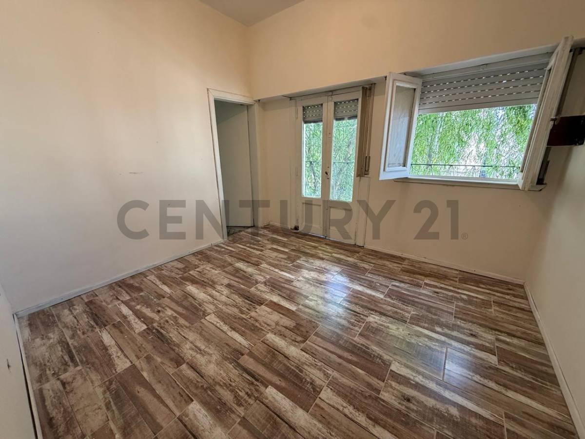 VENTA PH 4 AMBIENTES EN LANÚS OESTE