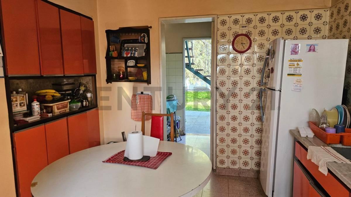 Foto de VENTA Casa con 3 dormitorios en José Mármol, imagen 3