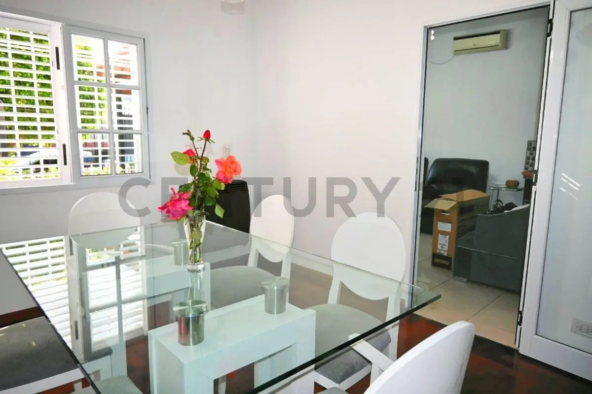 VENTA CASA 6 AMBIENTES, COCHERA, QUINCHO Y PILETA LOMAS DE ZAMORA 5