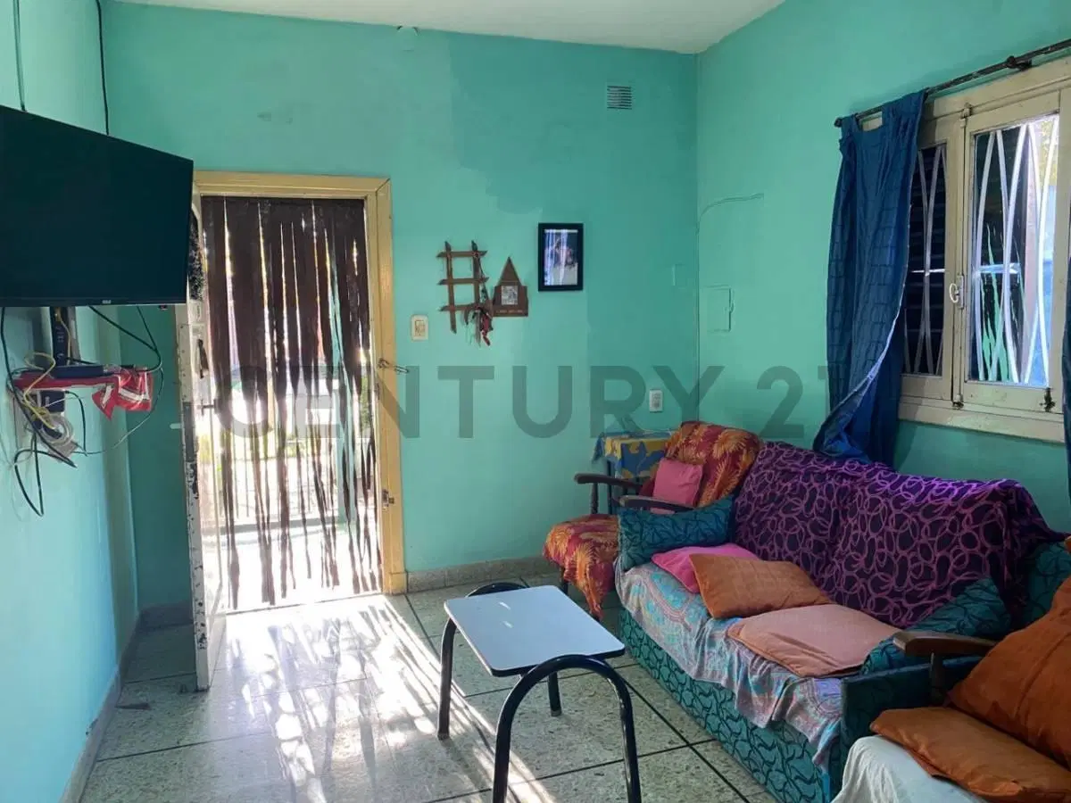 CASA 3 AMBIENTES EN VENTA EN TEMPERLEY 3