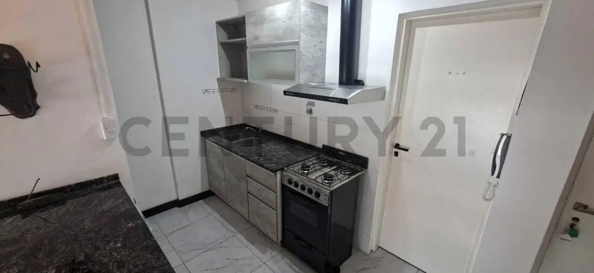 Venta de departamento monoambiente en Banfield 2