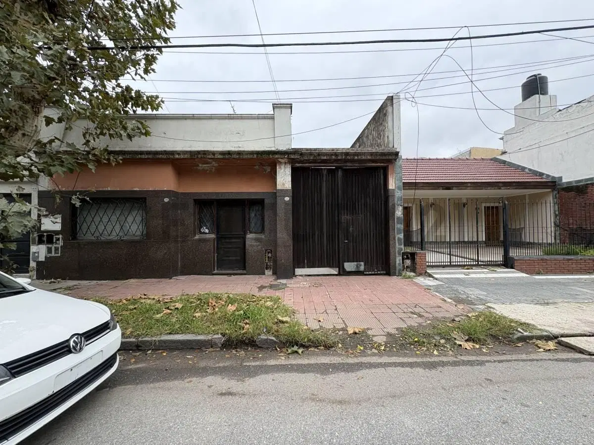 Terreno 485m2 con 2 ph a refaccionar en venta - Piñeyro, Avellaneda 4