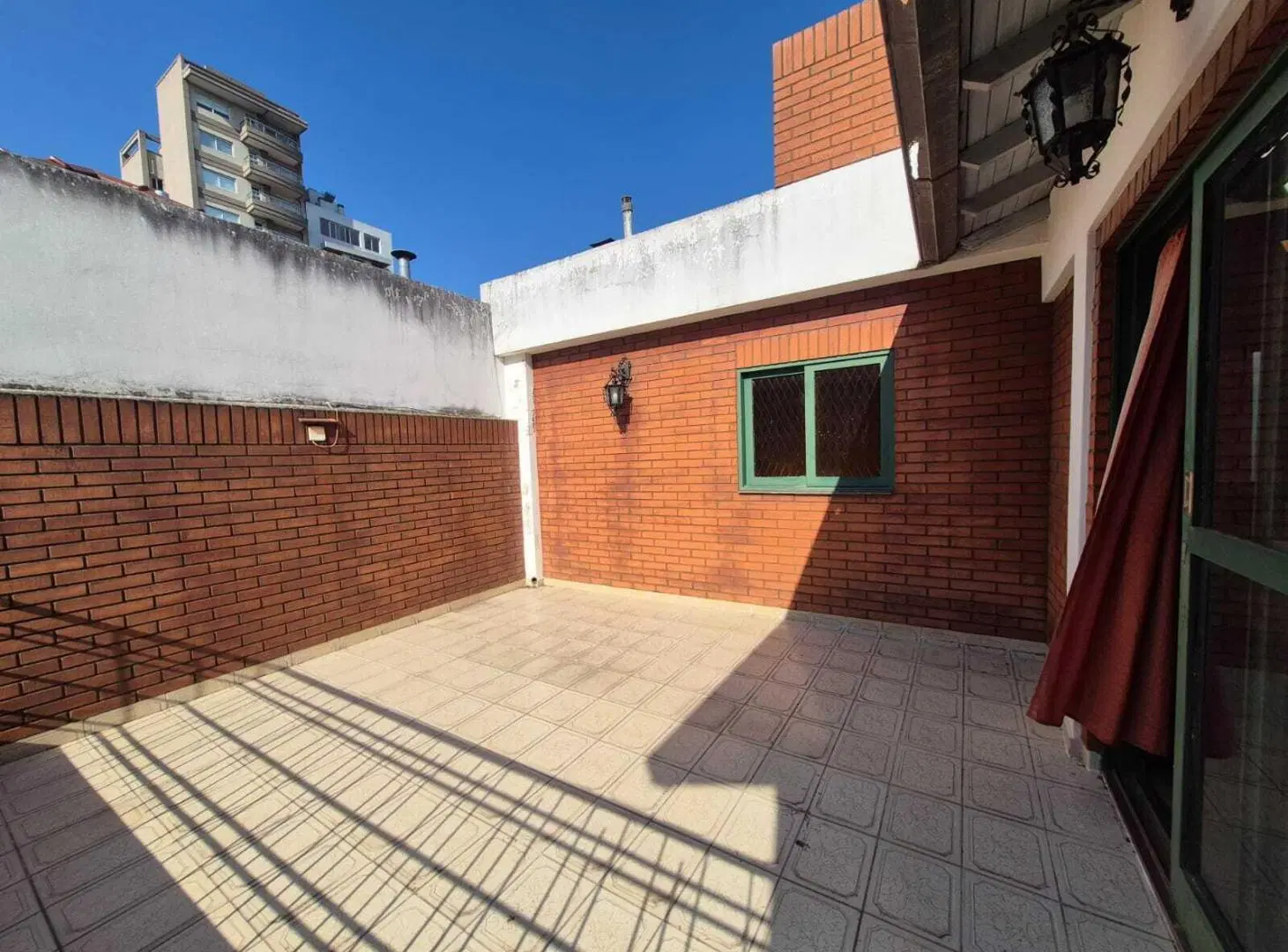 CASA 3 AMBIENTES EN LANUS. 2