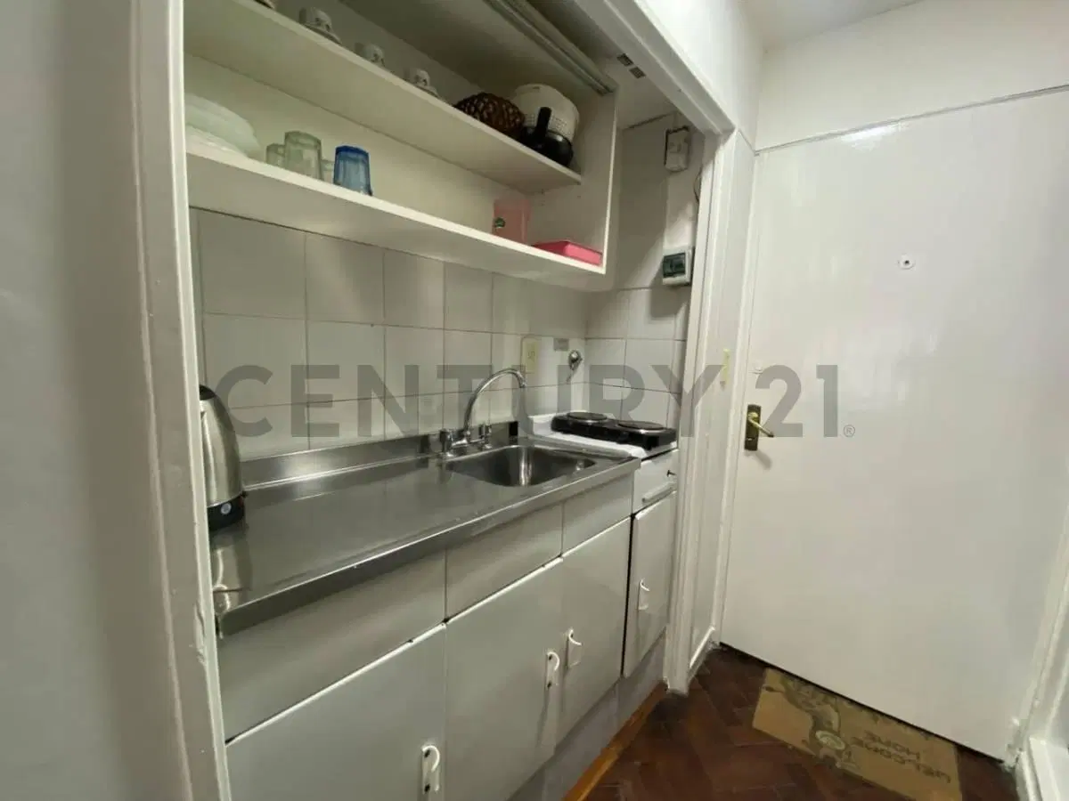 Alquiler Temporal Monoambiente Amoblado a metros del Obelisco – Av. Corrientes 4