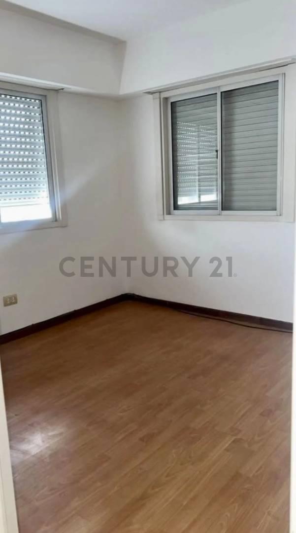 Foto de ALQUILER – DEPTO. 3 AMBIENTES C/BALCÓN CORRIDO – PISO 11 AL FRENTE CON, imagen 5