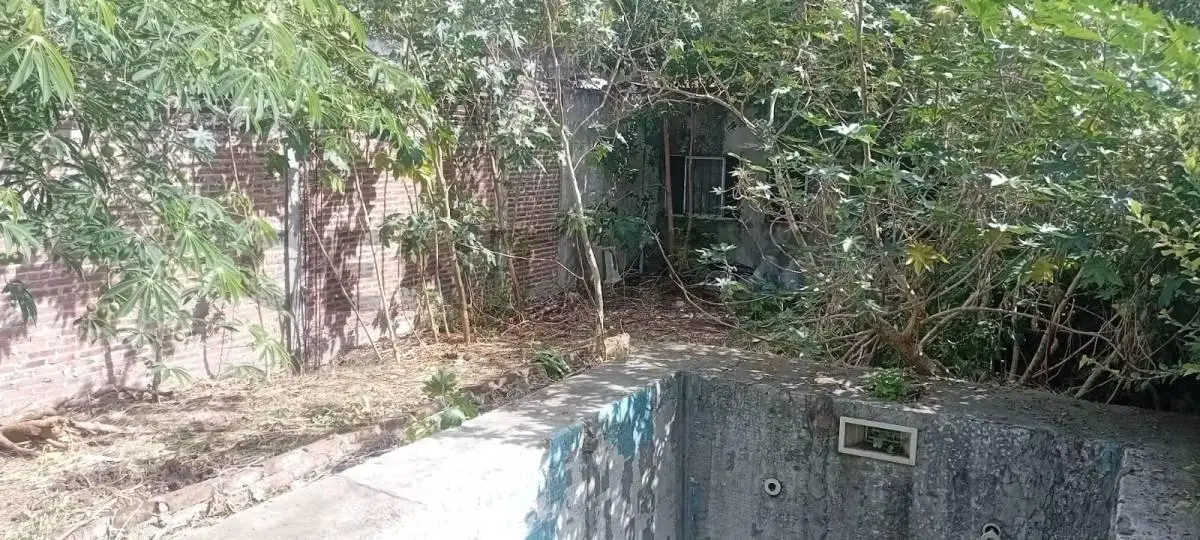 Casa  a reciclar + terreno en venta en Remedios de Escalada 5