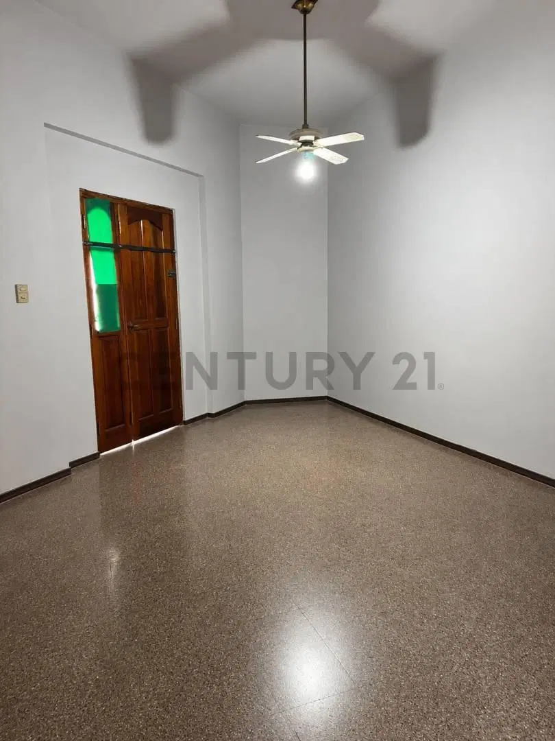 VENTA CASA +LOTE VARELA 5