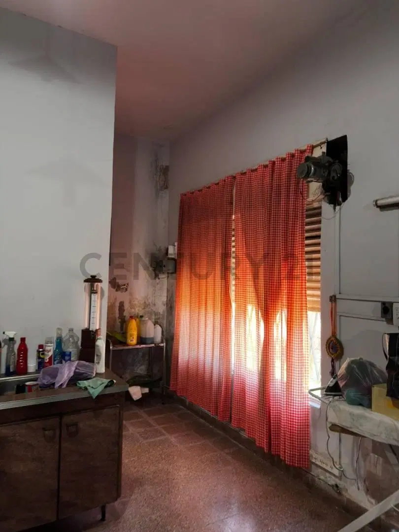 VENTA CASA +LOTE VARELA 4