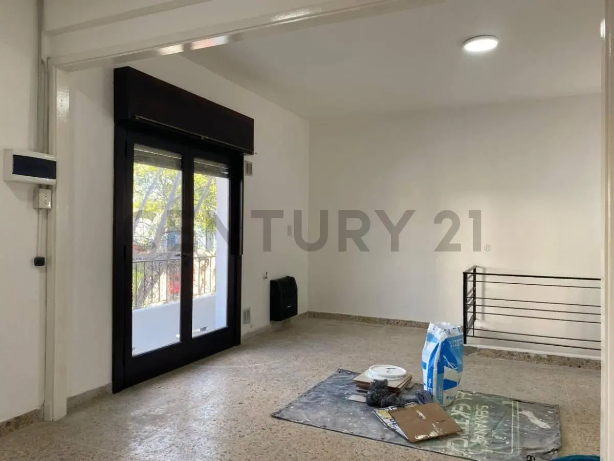 DEPARTAMENTO 2 AMBIENTES CON BALCON EN ALQUILER 8