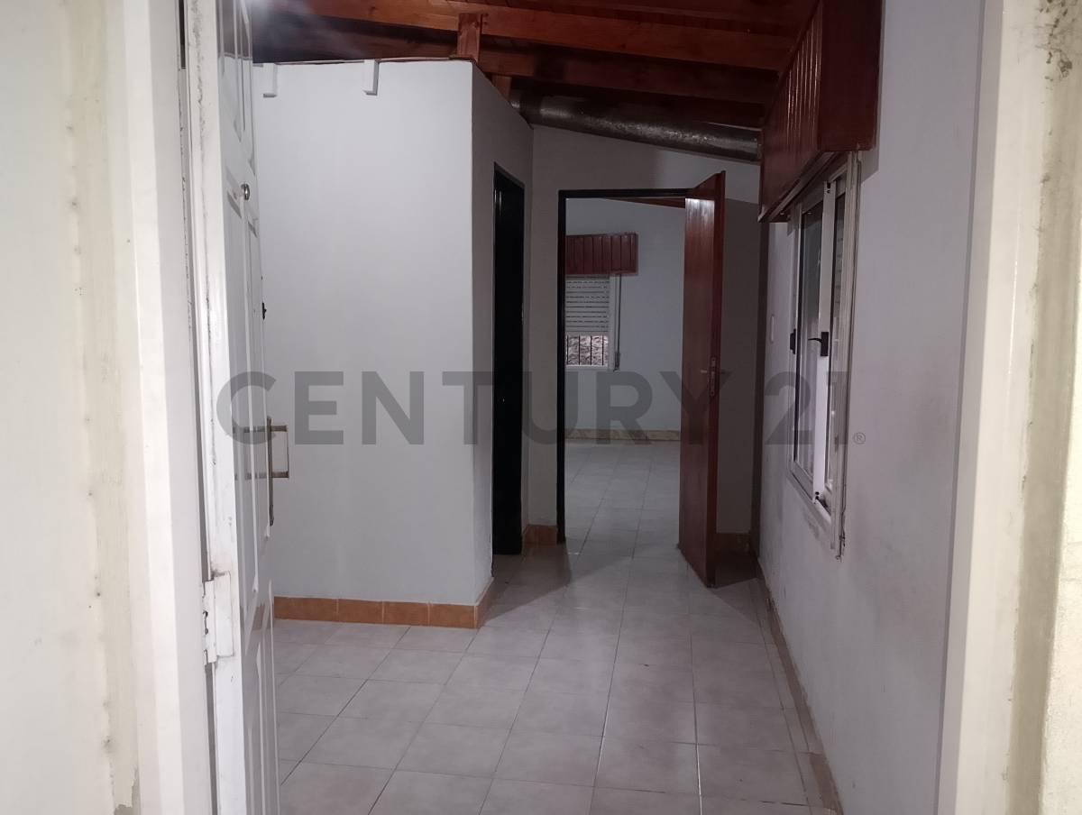 Foto de PH 2 AMBIENTES CON JARDÍN – EXCELENTE UBICACIÓN EN SAN FRANCISCO SOLANO, imagen 2