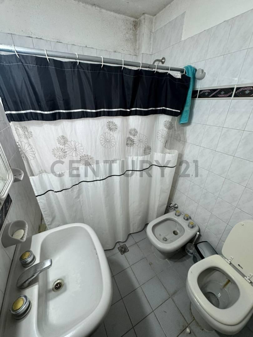 Foto de VENTA DE CASA 5 AMBIENTES CON PISCINA EN TURDERA, imagen 5