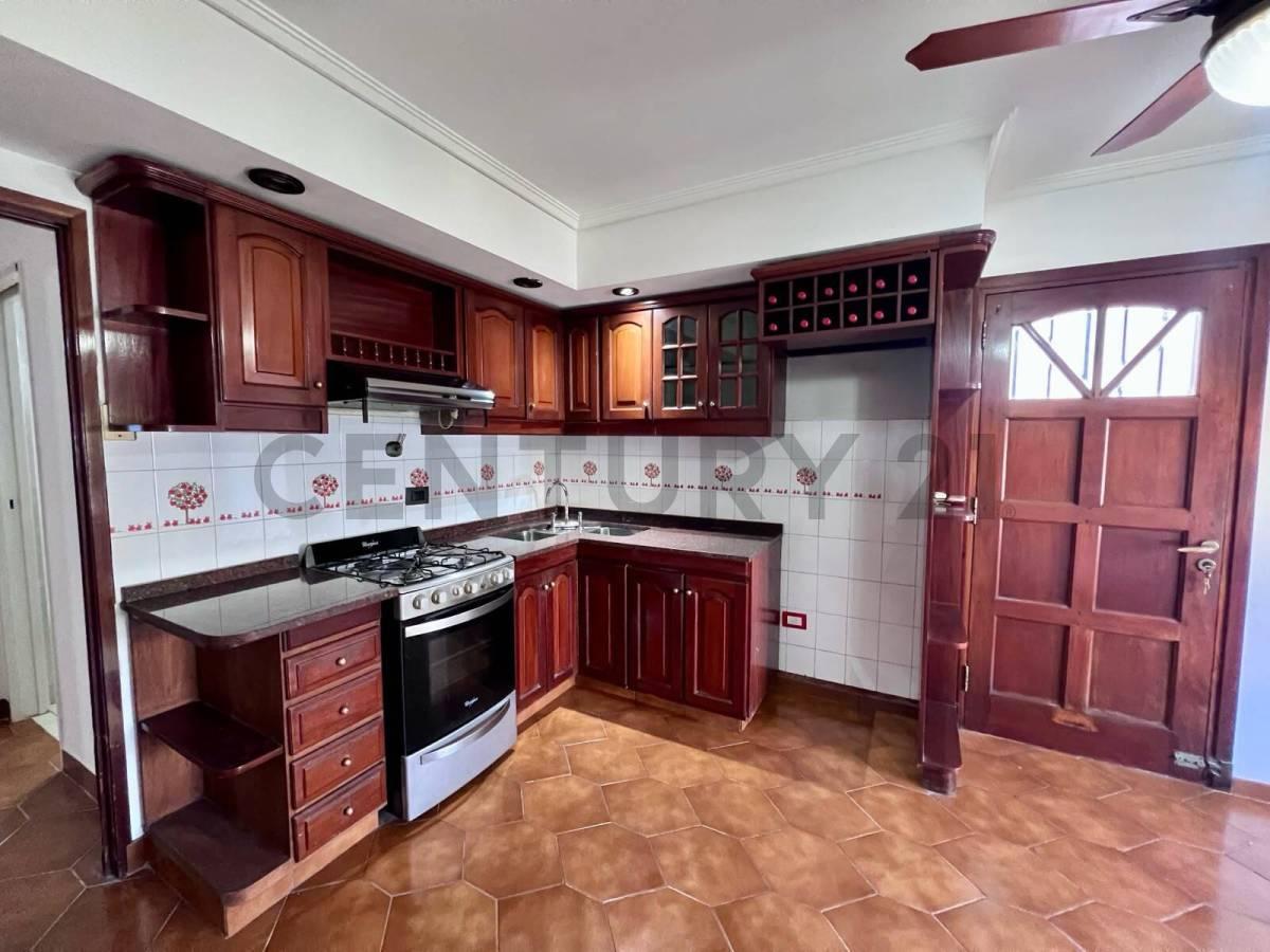 Foto de Casa en alquiler 4 ambientes, Quilmes Oeste, imagen 5