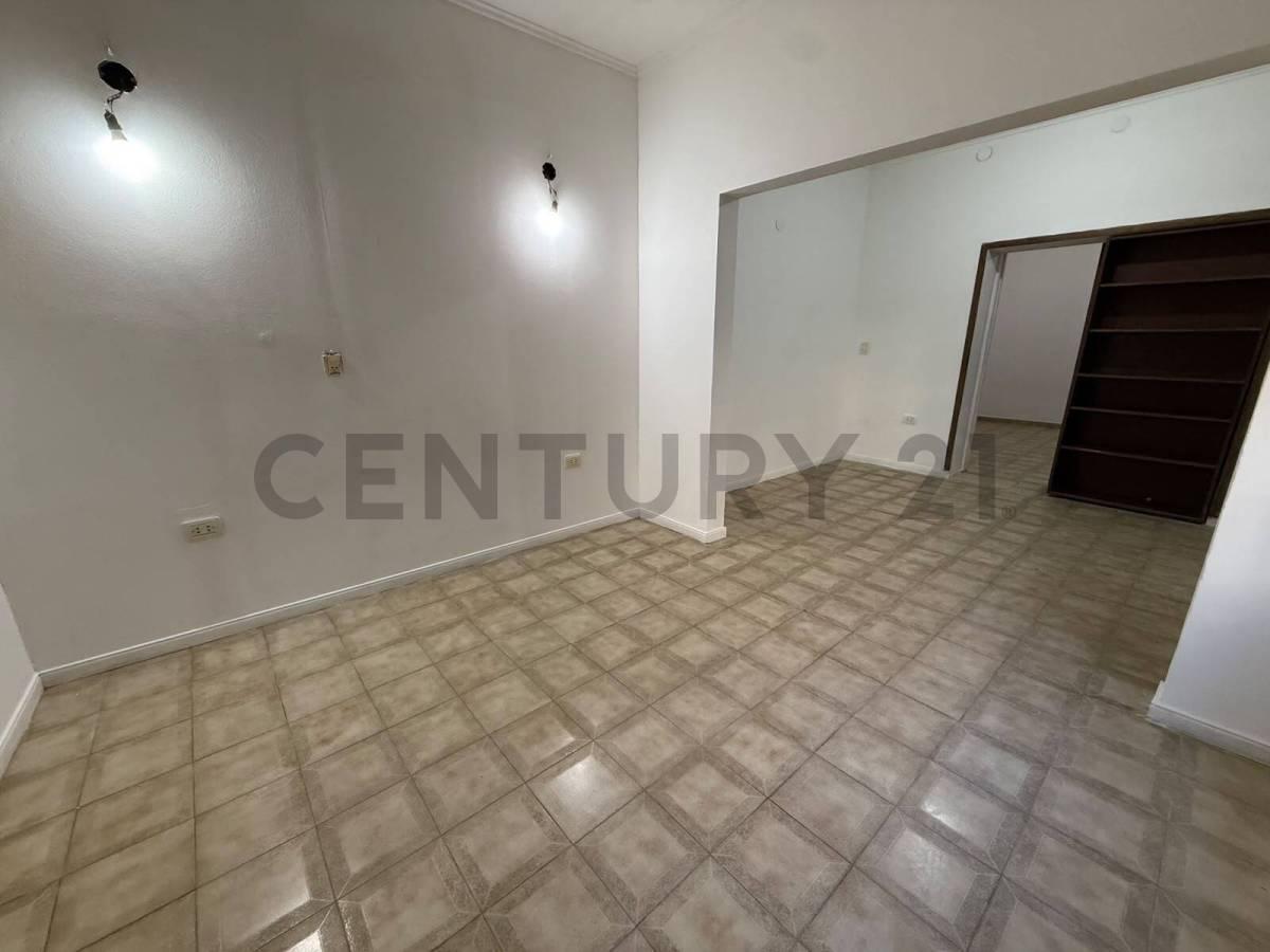 Foto de VENTA PH 3 AMBIENTES EN PLANTA BAJA LANUS OESTE, imagen 3