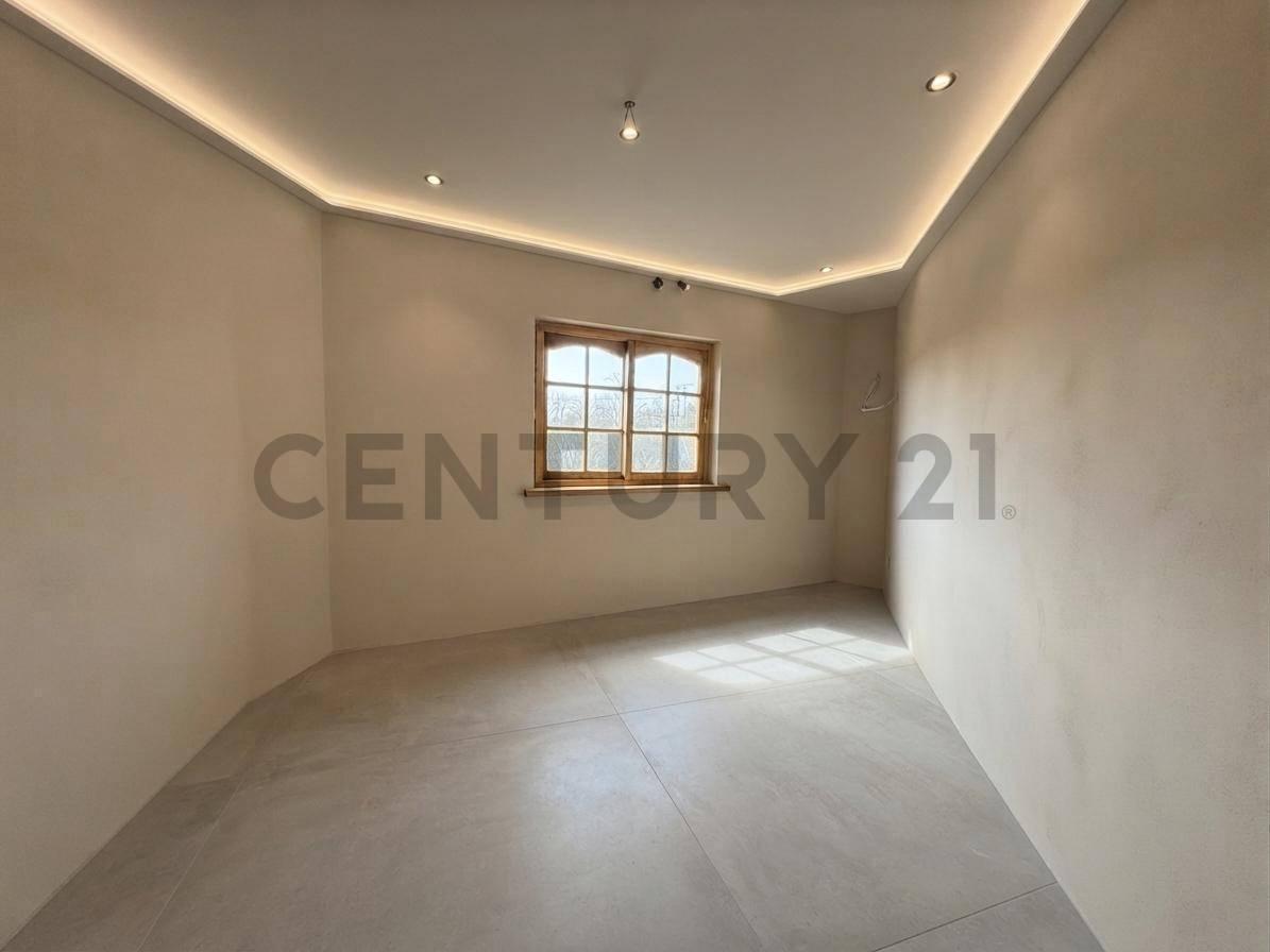 Foto de DEPARTAMENTO 2 AMBIENTES CON COCHERA LOMAS DE ZAMORA, imagen 3