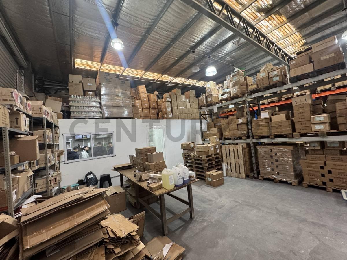 Foto de Venta de importante GALPON EN BURZACO, imagen 4