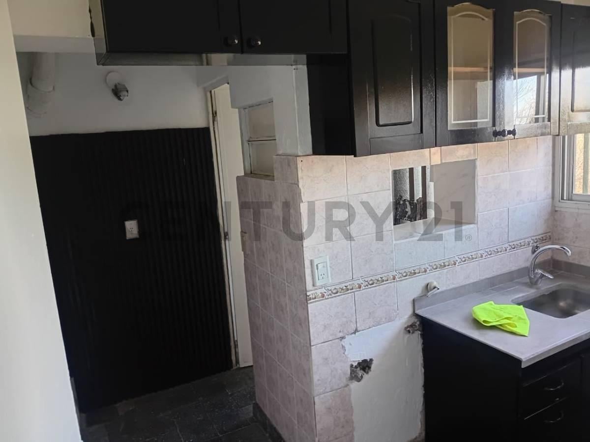 Foto de DEPARTAMENTO 4 AMBIENTES EN ALQUILER., imagen 2