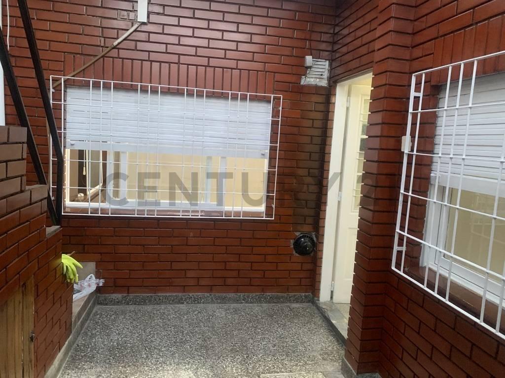 Foto de PH 3 ambientes con patio,parrilla y terraza en Alquiler, imagen 2