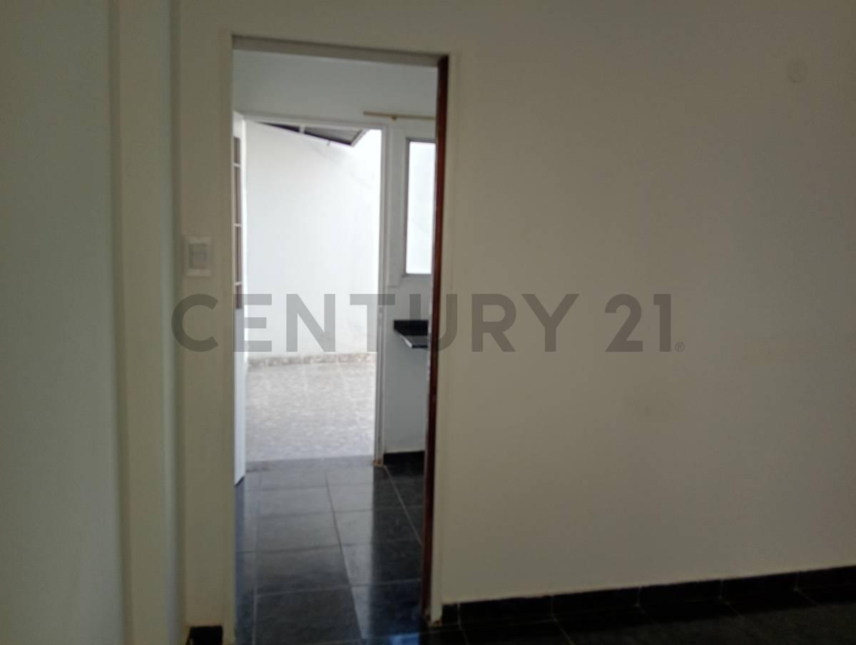 Foto de ALQUILER DEPARTAMENTO 3 AMBIENTES A ESTRENAR 51M2 CON PATIO, imagen 2