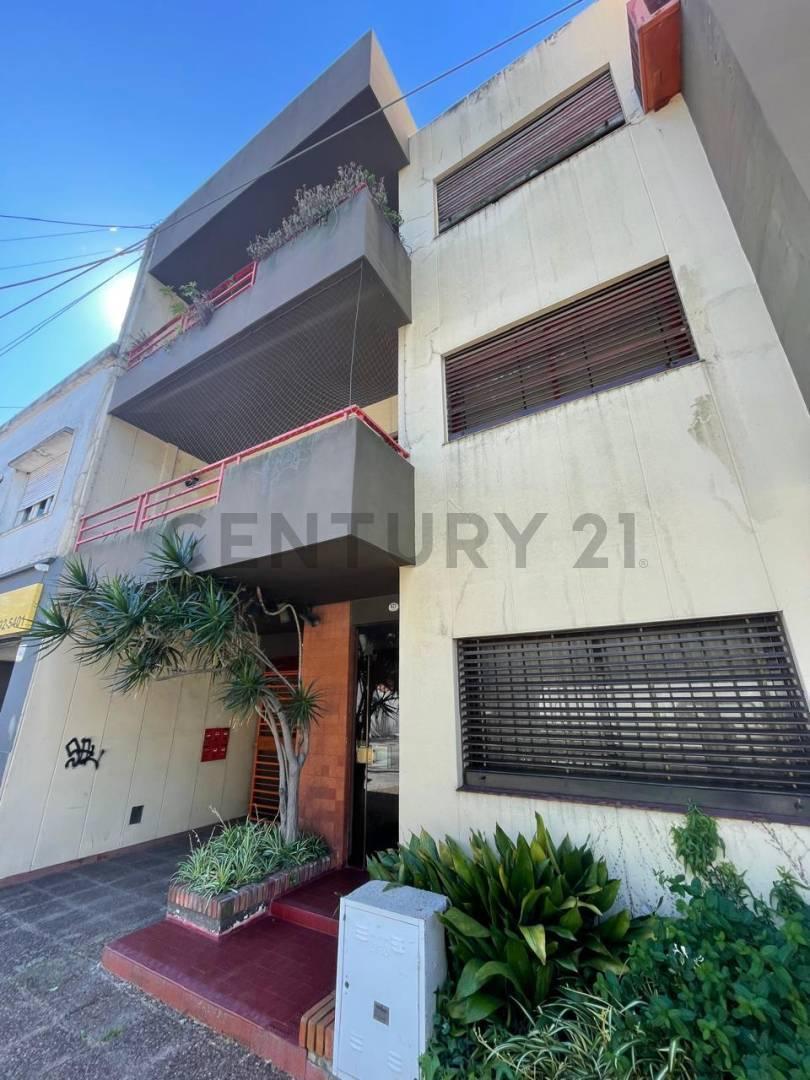 Foto de DEPARTAMENTO 3 AMBIENTES CON COCHERA – LOMAS DE ZAMORA, imagen 1