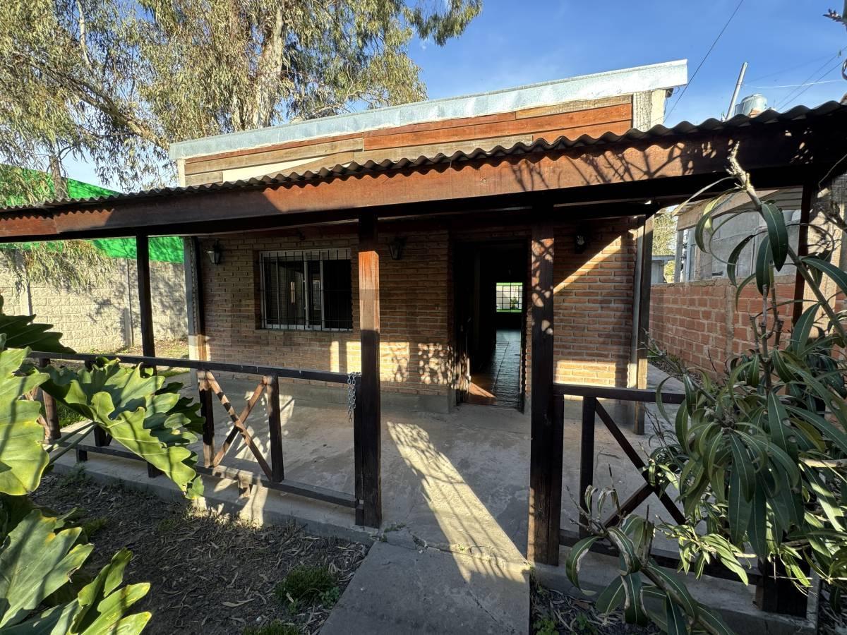 Foto de Venta de casa en Longchamps, imagen 1
