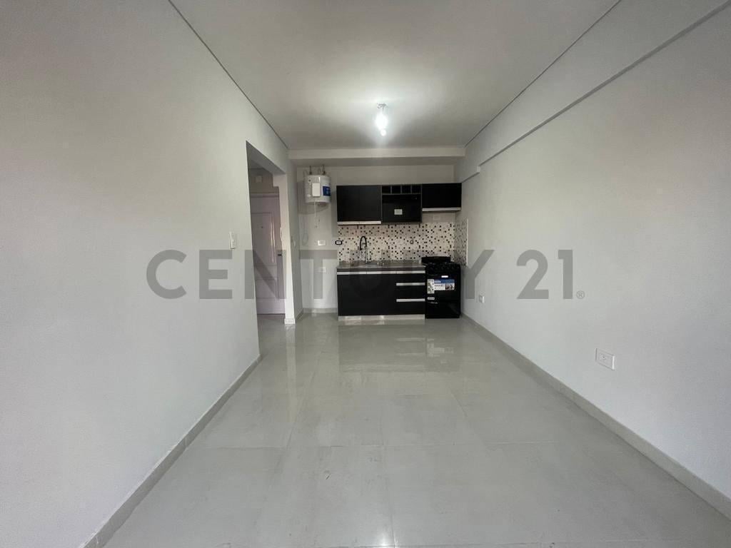 Foto de Venta de departamento dos ambientes en Banfield, imagen 2