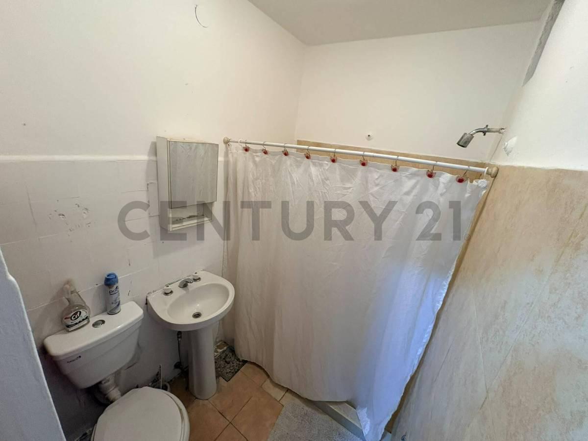 Foto de 2 AMBIENTES LUMINOSO – SIN EXPENSAS – TERRAZA Y PARRILLA COMPARTIDA, imagen 4