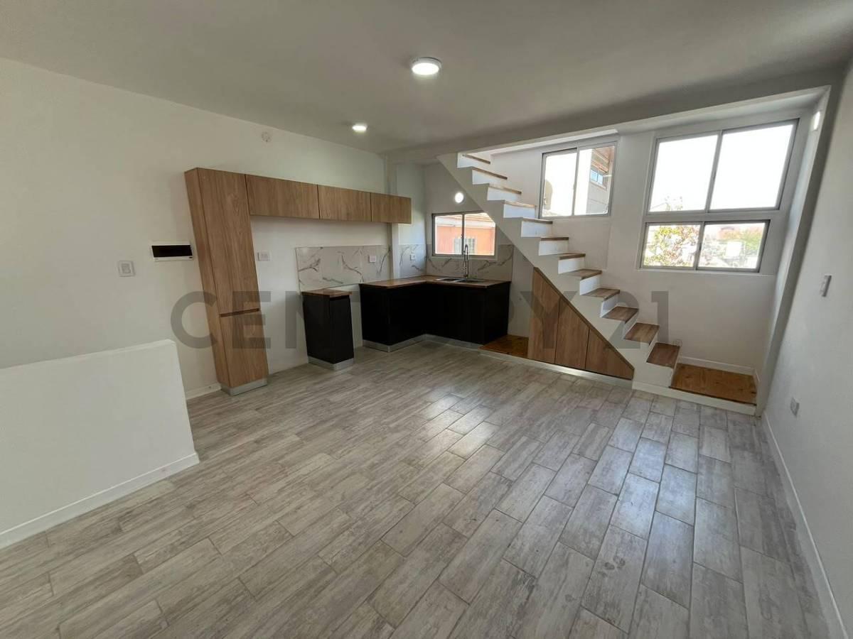 Foto de VENTA DE PH DE 3 AMBIENTES CON TERRAZA EN LANUS ESTE, imagen 2