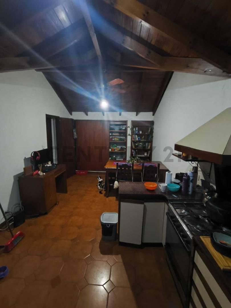 Foto de Alquiler ph 3 ambientes 1er piso por escalera, Banfield, imagen 1
