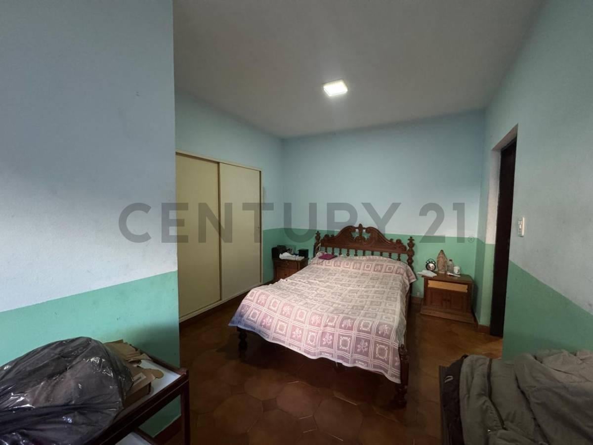 Foto de Casa en venta 6 ambientes, Banfield., imagen 5