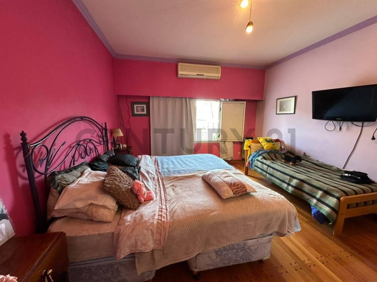 Foto de ¡IMPERDIBLE PH TIPO CASA EN 2 PLANTAS CON TERRAZA PROPIA Y PARRILLA!, imagen 4