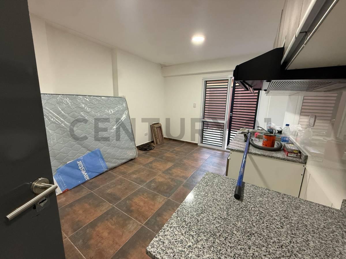 Foto de DEPARTAMENTO 2 AMBIENTES EN TEMPERLEY PLANTA BAJA, imagen 5