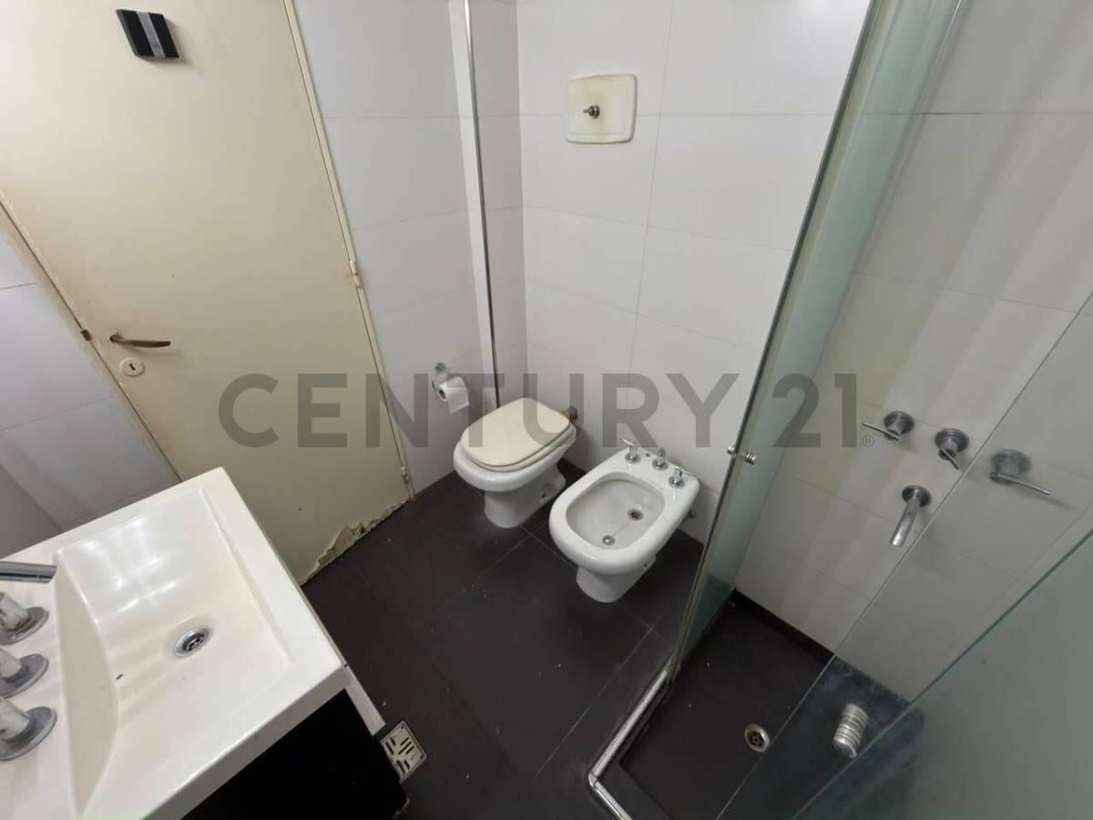 Foto de VENTA DEPARTAMENTO 3 AMBIENTES EN LOMAS DE ZAMORA, imagen 2