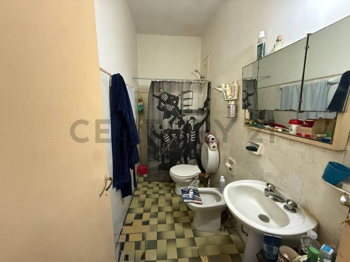 Foto de CASA EN VENTA A REMODELAR EN MATADEROS, imagen 4