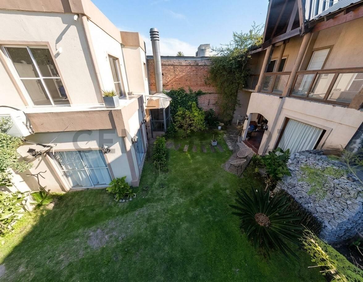 Foto de Chalet 7 Ambientes con Jardín interno en Lomas de Zamora, imagen 3