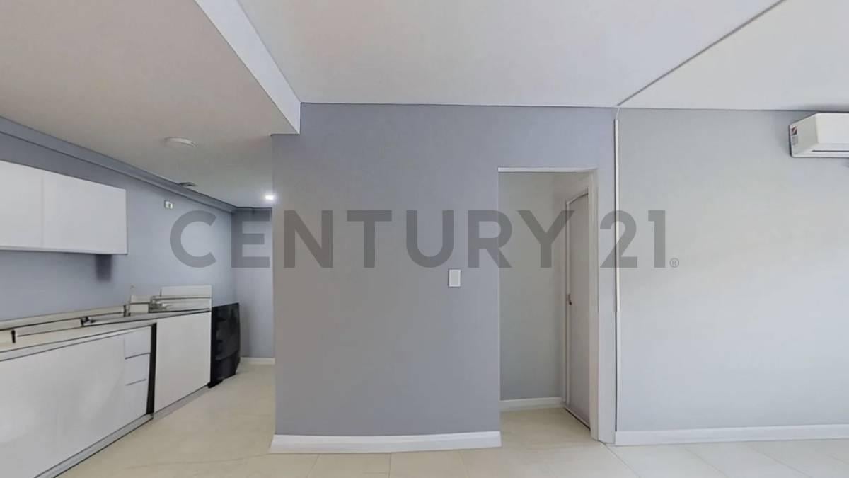 Foto de Venta departamento 2 ambientes con balcon sobre Hipólito Yrigoyen, imagen 3