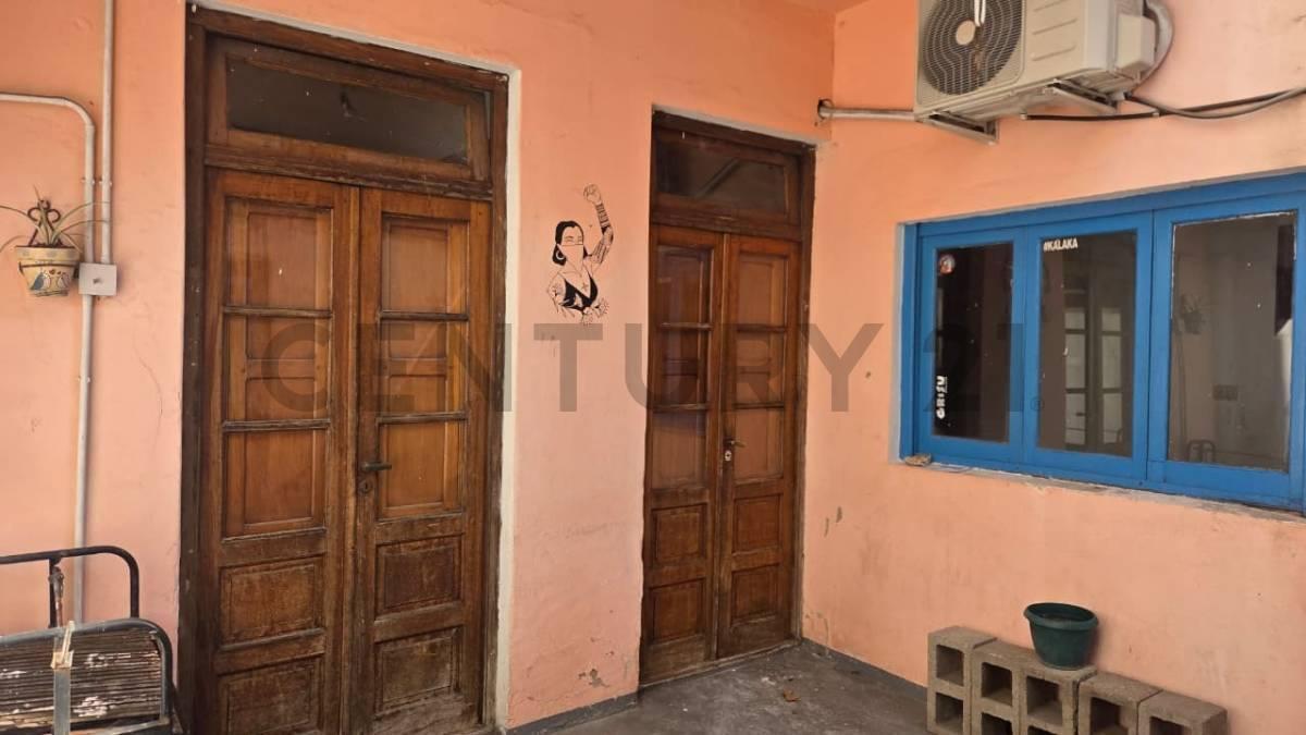 Foto de VENTA PH 4 Ambientes en Lanús Oeste – 2 Plantas con Patio, imagen 2
