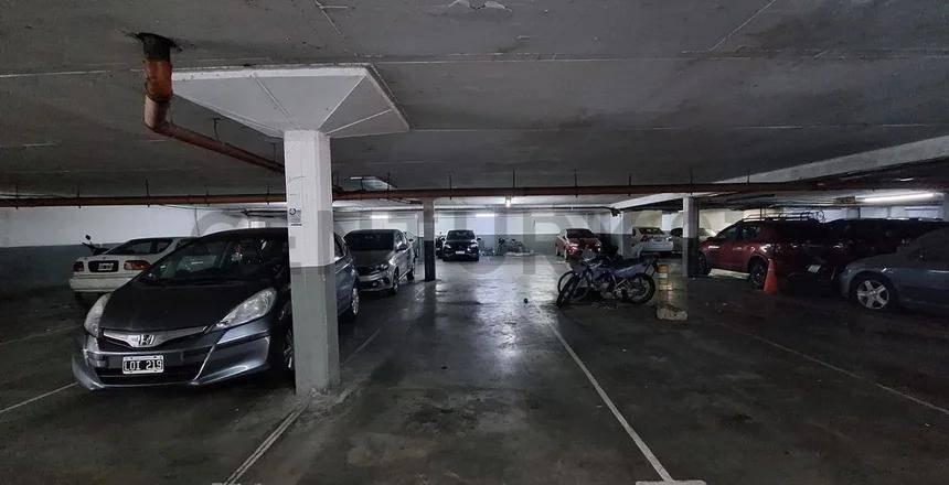 Foto de VENTA DEPARTAMENTO 2 AMBIENTES CON BALCON CORRIDO Y COCHERA - TORRES, imagen 4